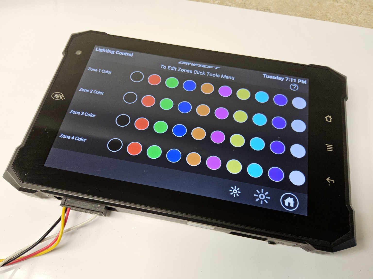 Drivesoft DFS multi-zone lighting control screen